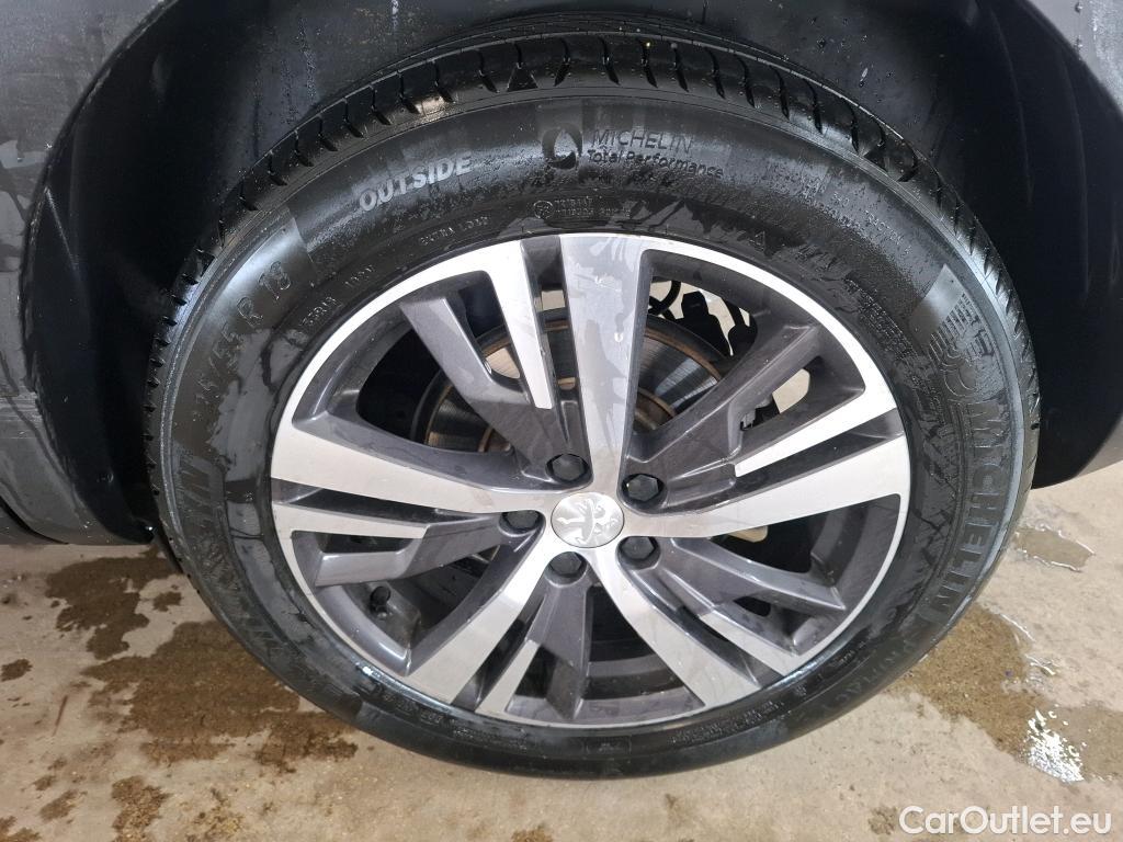  Peugeot  3008  Allure Pack 1.5 HDi 130CV BVA8 E6d #61