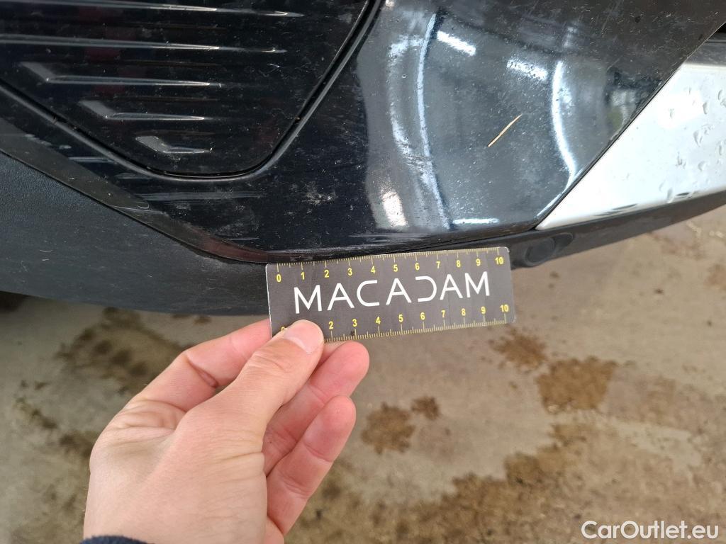  Peugeot  5008  GT Line 1.5 HDi 130CV BVA8 7 Sieges E6dT #8