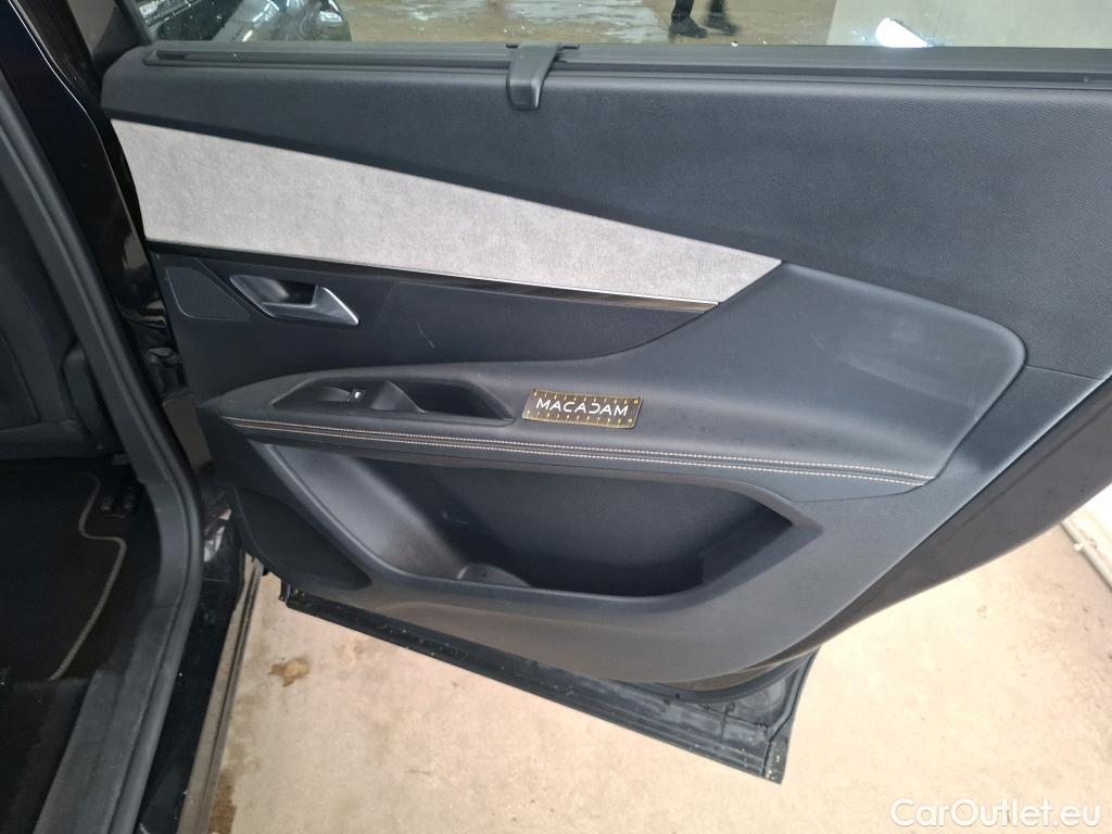  Peugeot  5008  GT Line 1.5 HDi 130CV BVA8 7 Sieges E6dT #26