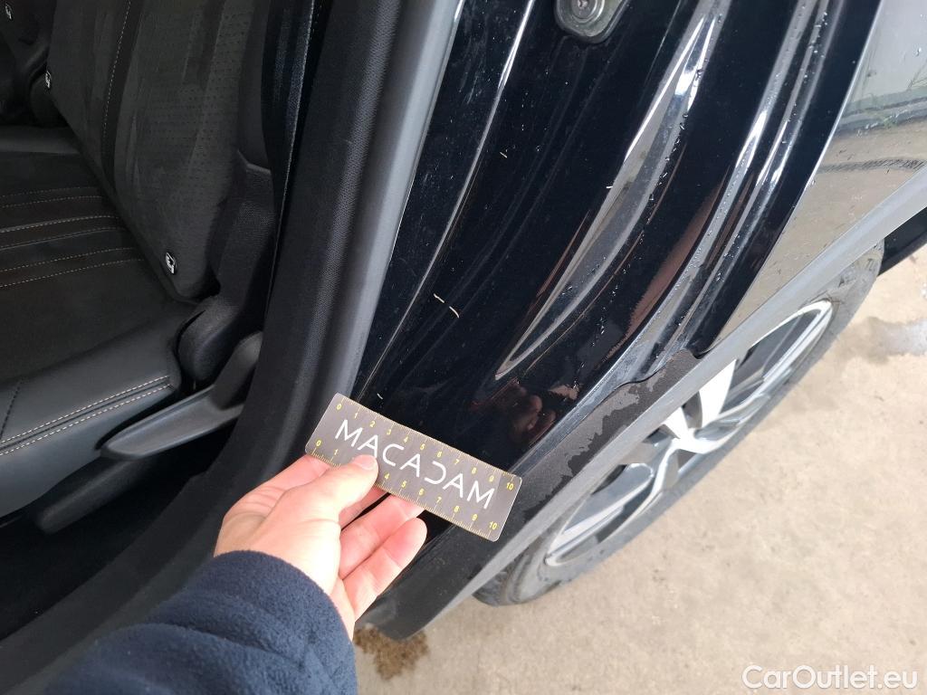  Peugeot  5008  GT Line 1.5 HDi 130CV BVA8 7 Sieges E6dT #28