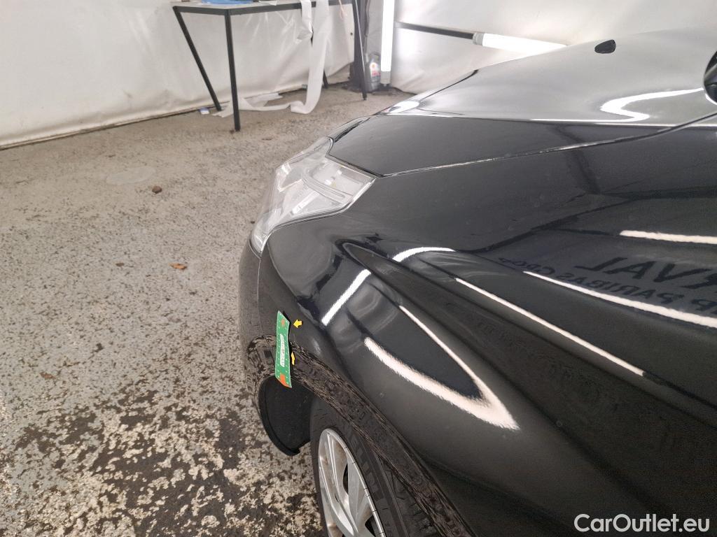  Peugeot  208  Affaire Premium Pack 1.6 HDi 75CV BVM5 E6 #4