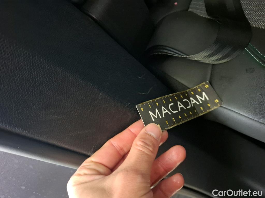  Peugeot  3008  Allure Pack 1.5 HDi 130CV BVA8 E6d #30