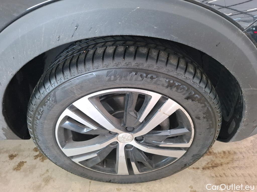  Peugeot  5008  GT Line 1.5 HDi 130CV BVA8 7 Sieges E6dT #52