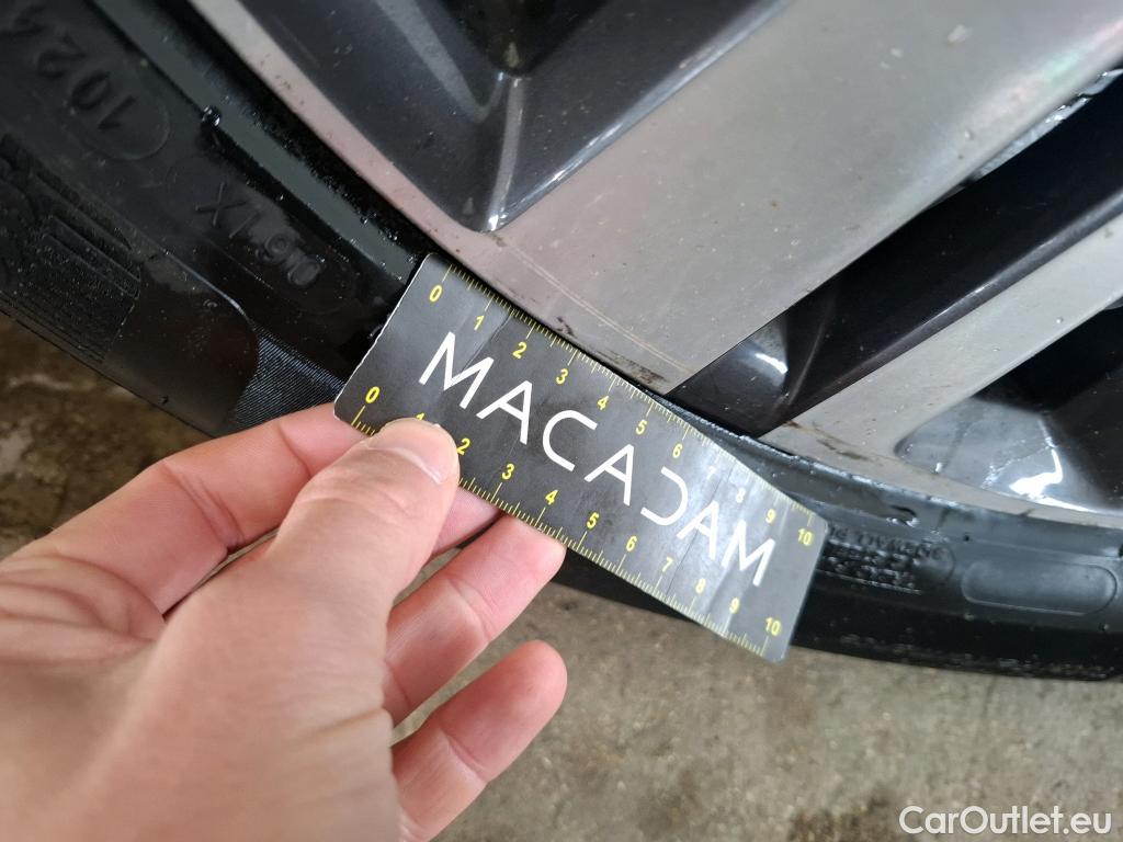  Peugeot  3008  Allure Pack 1.5 HDi 130CV BVA8 E6d #62