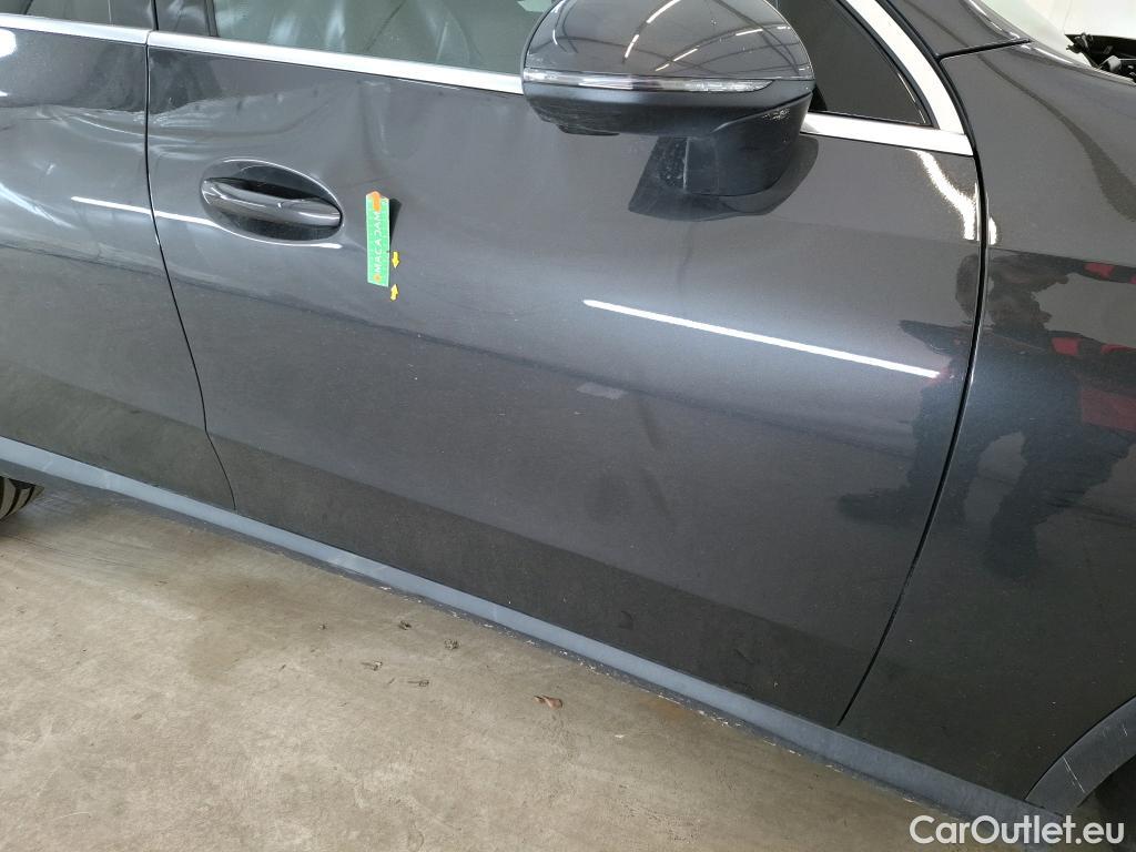  Mercedes  GLC MERCEDES-BENZ  / 2022 / 5P / SUV  300 e Business Line 4MATIC #5