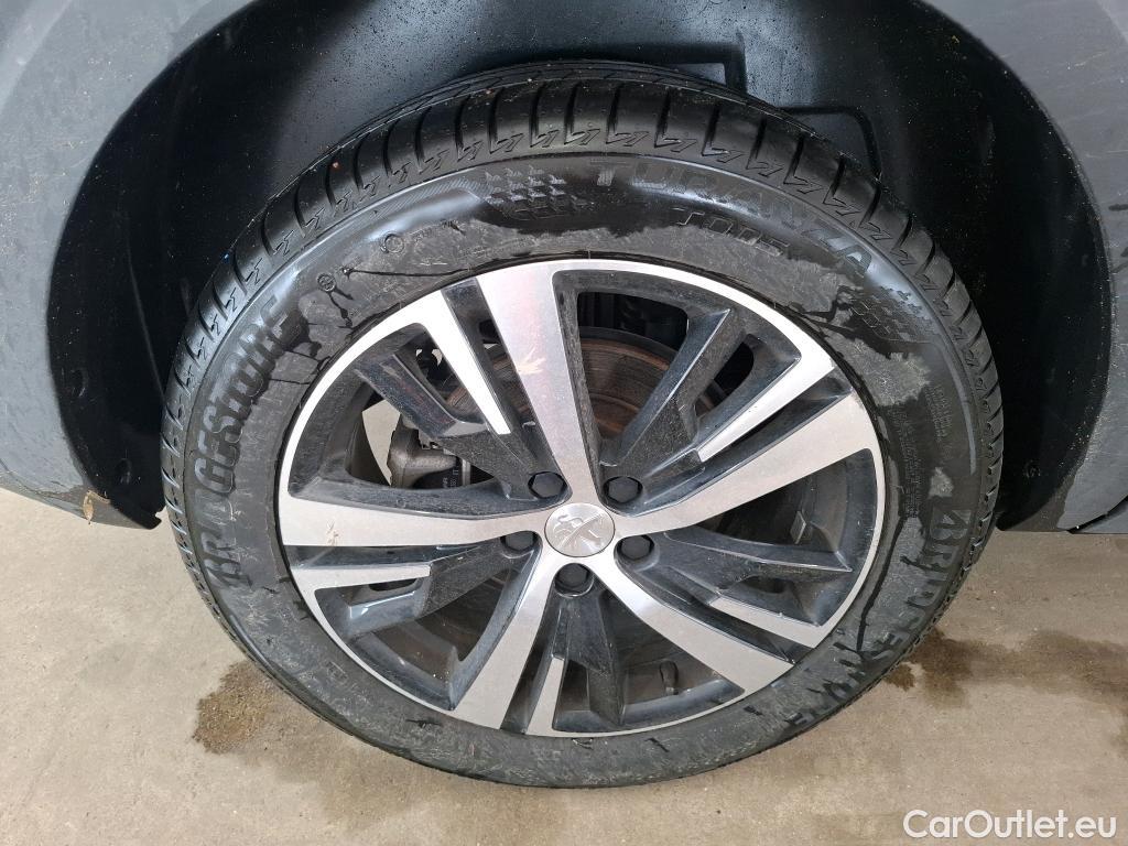  Peugeot  5008  GT Line 1.5 HDi 130CV BVA8 7 Sieges E6dT #33