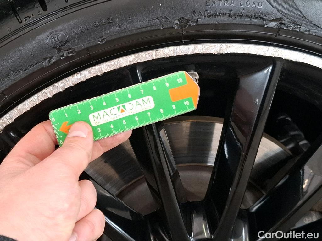  Mercedes  A-Klasse MERCEDES-BENZ Classe A Compact / 2018 / 5P / Berline A 250 e AMG Line 8G-DCT #49