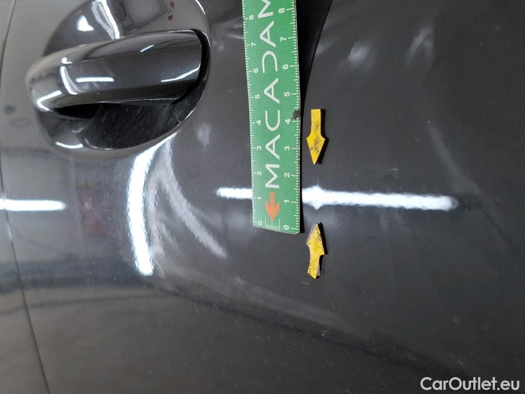  Mercedes  GLC MERCEDES-BENZ  / 2022 / 5P / SUV  300 e Business Line 4MATIC #7