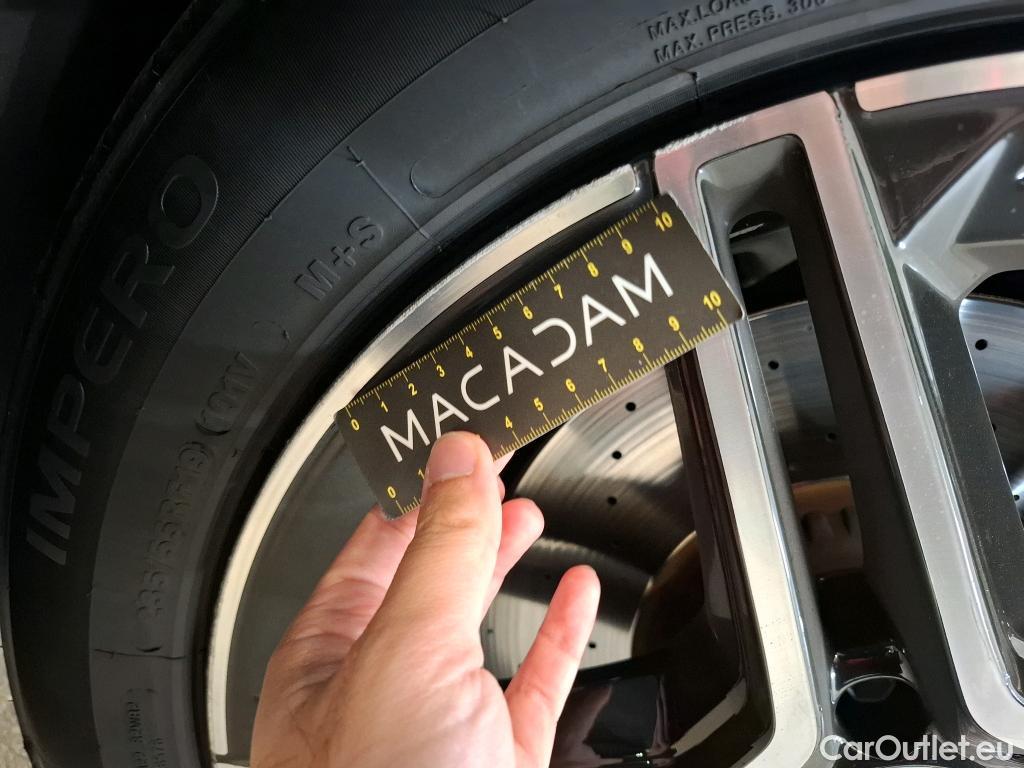  Mercedes  G-Klasee MERCEDES-BENZ GLC Coupe / 2019 / 5P / Coupé GLC 300 de Business Line 4Matic #6