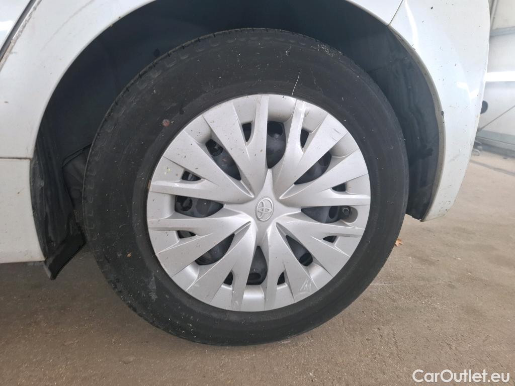  Toyota  Yaris TOYOTA  Hybride / 2019 / 5P / Berline Hybride 116h France Business #49