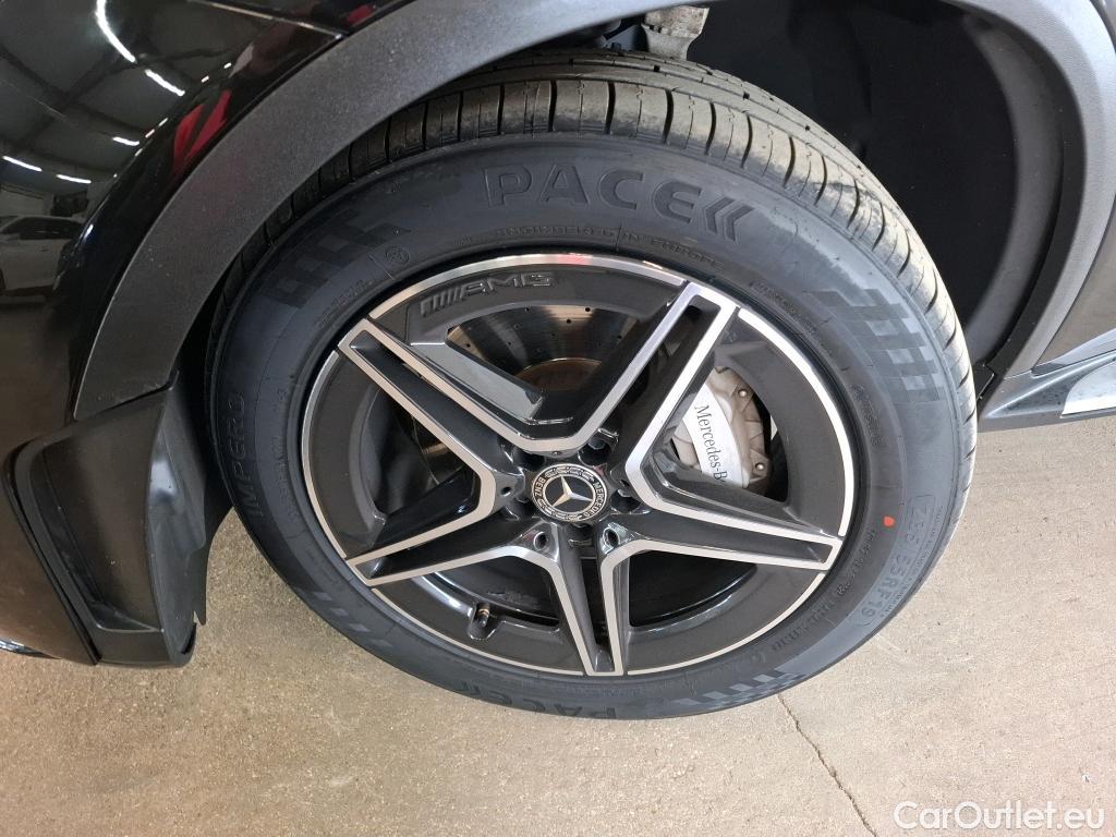  Mercedes  G-Klasee MERCEDES-BENZ GLC Coupe / 2019 / 5P / Coupé GLC 300 de Business Line 4Matic #3