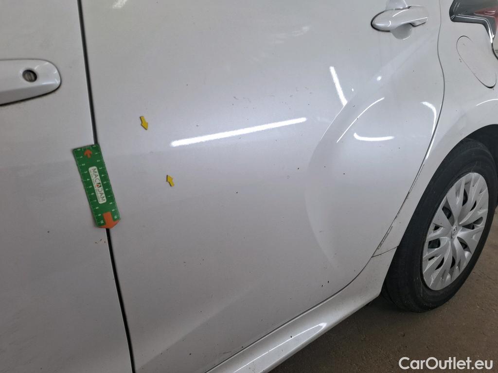  Toyota  Yaris TOYOTA  Hybride / 2019 / 5P / Berline Hybride 116h France Business #33