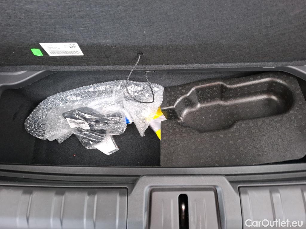  Porsche  Taycan  79kWh BVA #15