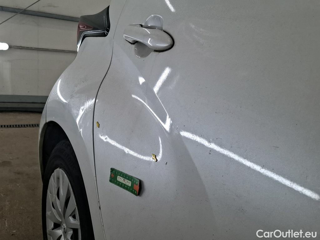  Toyota  Yaris TOYOTA  Hybride / 2019 / 5P / Berline Hybride 116h France Business #13