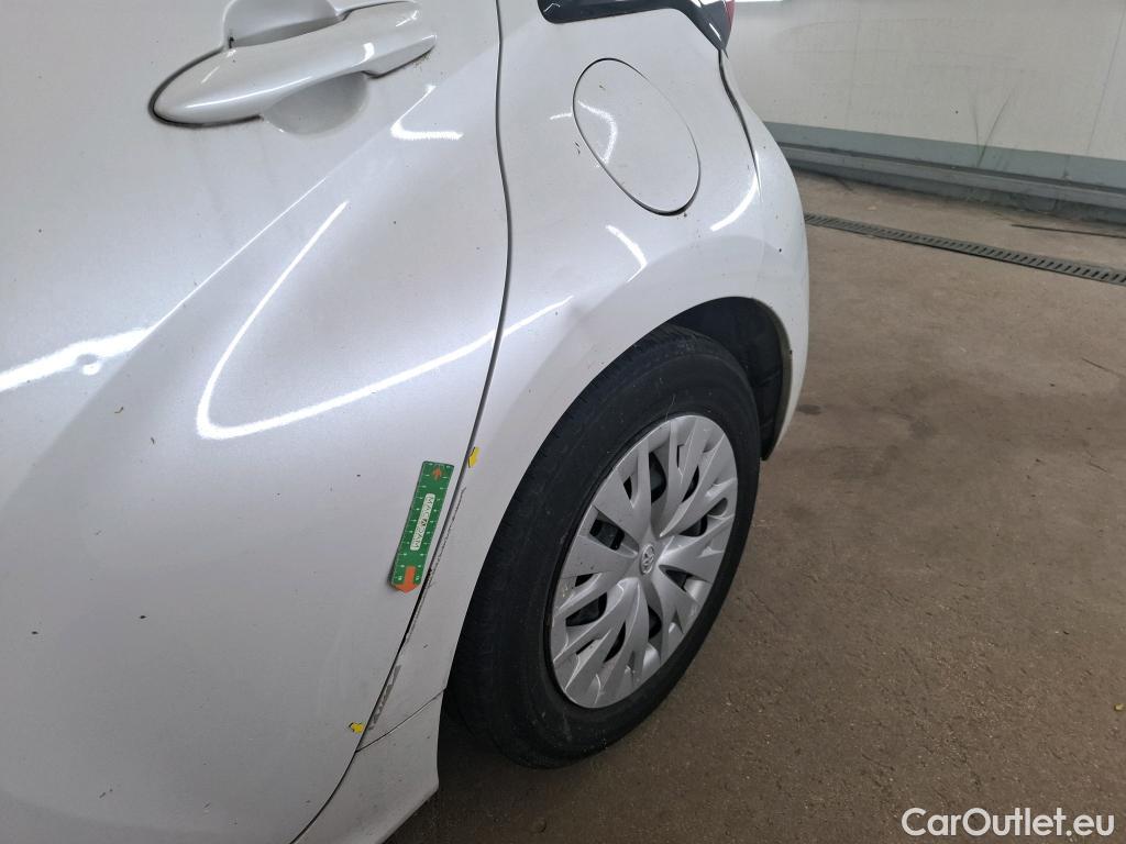  Toyota  Yaris TOYOTA  Hybride / 2019 / 5P / Berline Hybride 116h France Business #1