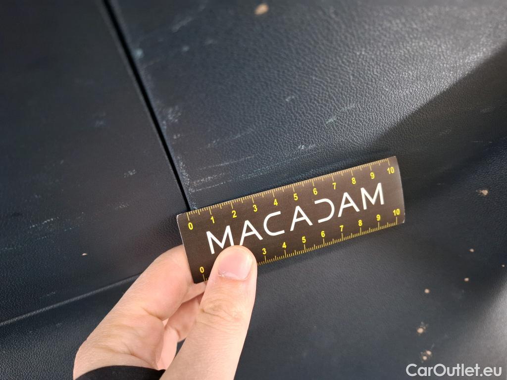  Porsche  Cayenne PORSCHE  Coupé / 2019 / 5P / SUV  E-Hybrid Coupé #4