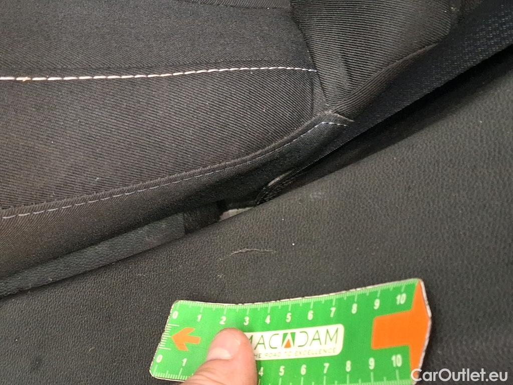  Renault  Captur  II Business 1.5 dCi 95CV BVM6 E6dT #19