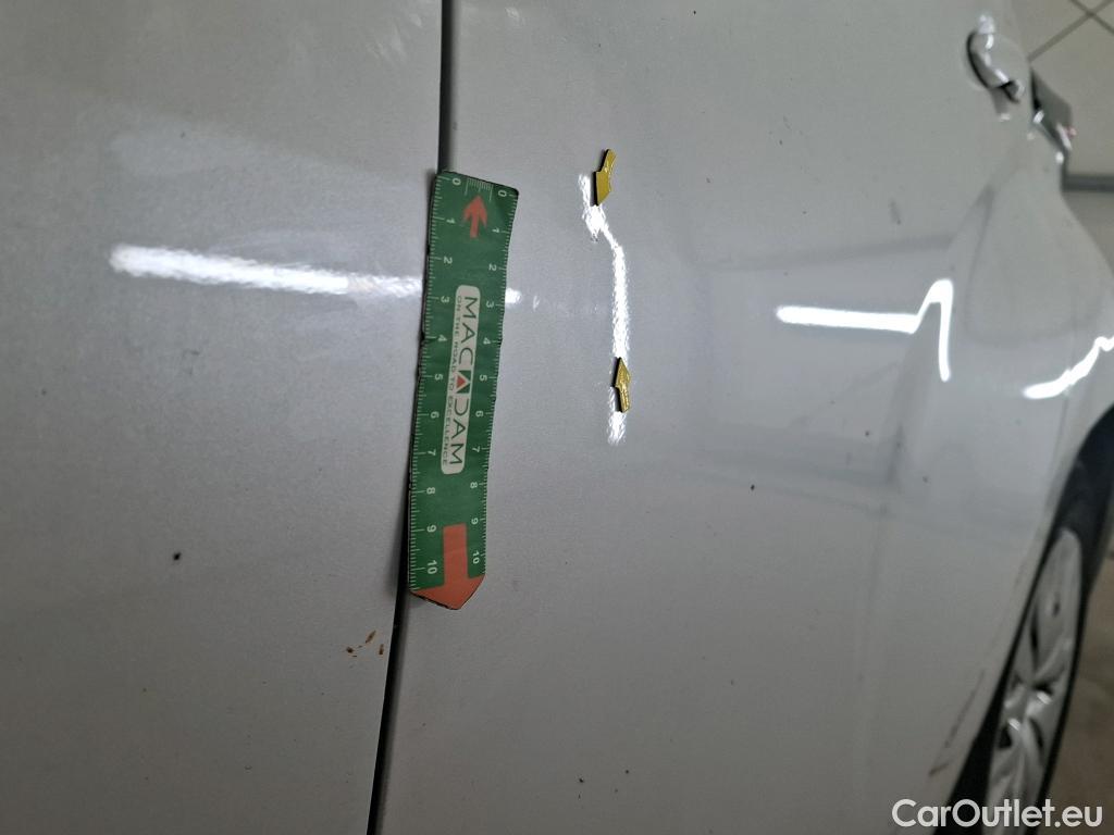  Toyota  Yaris TOYOTA  Hybride / 2019 / 5P / Berline Hybride 116h France Business #35