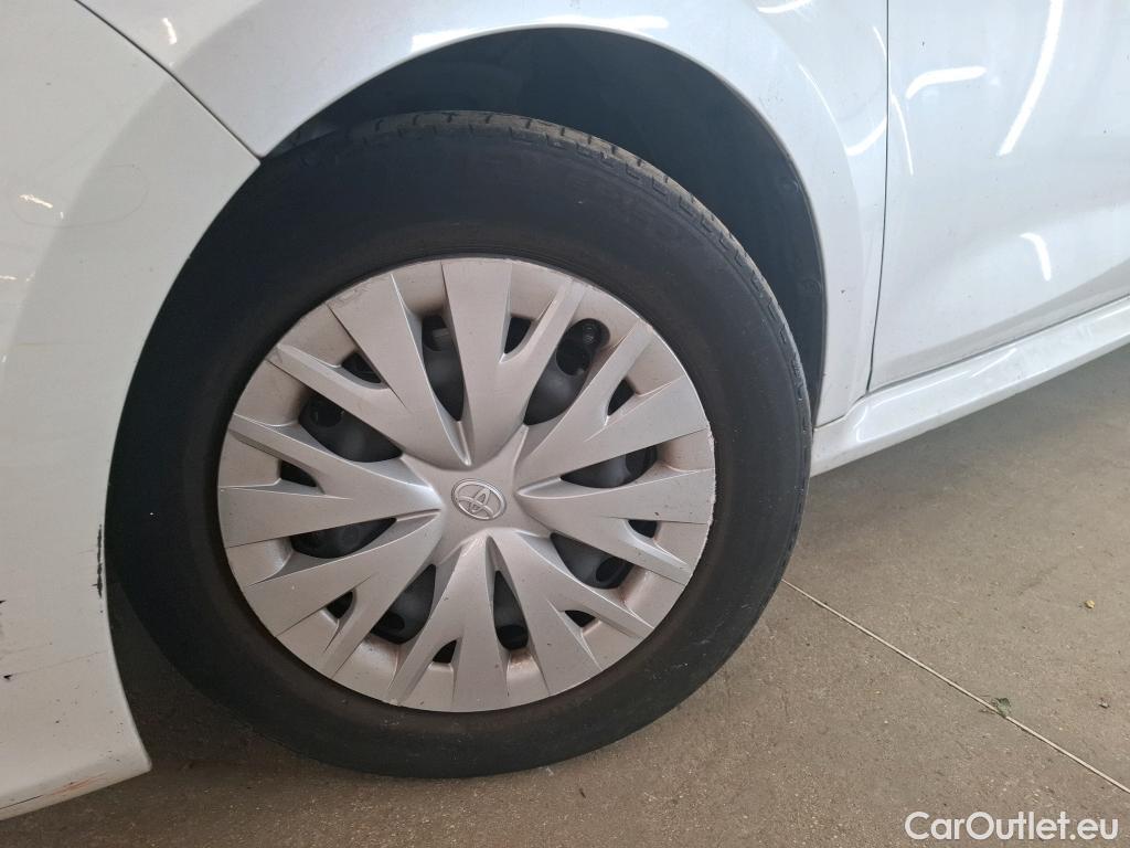  Toyota  Yaris TOYOTA  Hybride / 2019 / 5P / Berline Hybride 116h France Business #50