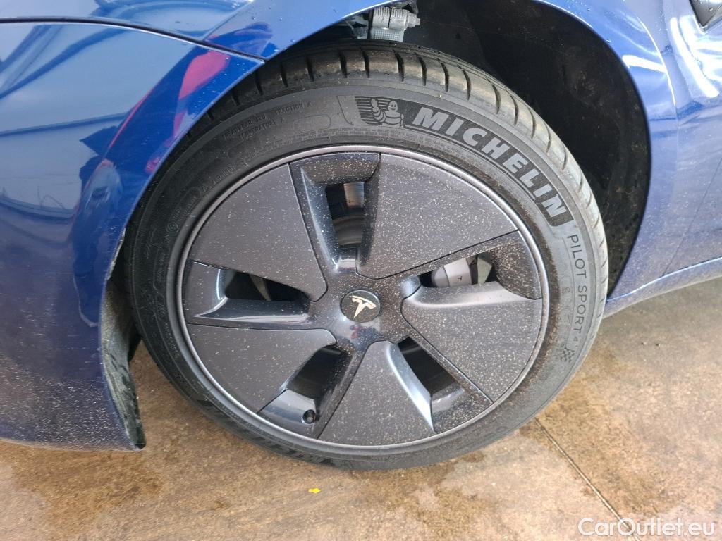  Tesla  Model 3 TESLA   2018  4P  Berline Propulsion #10