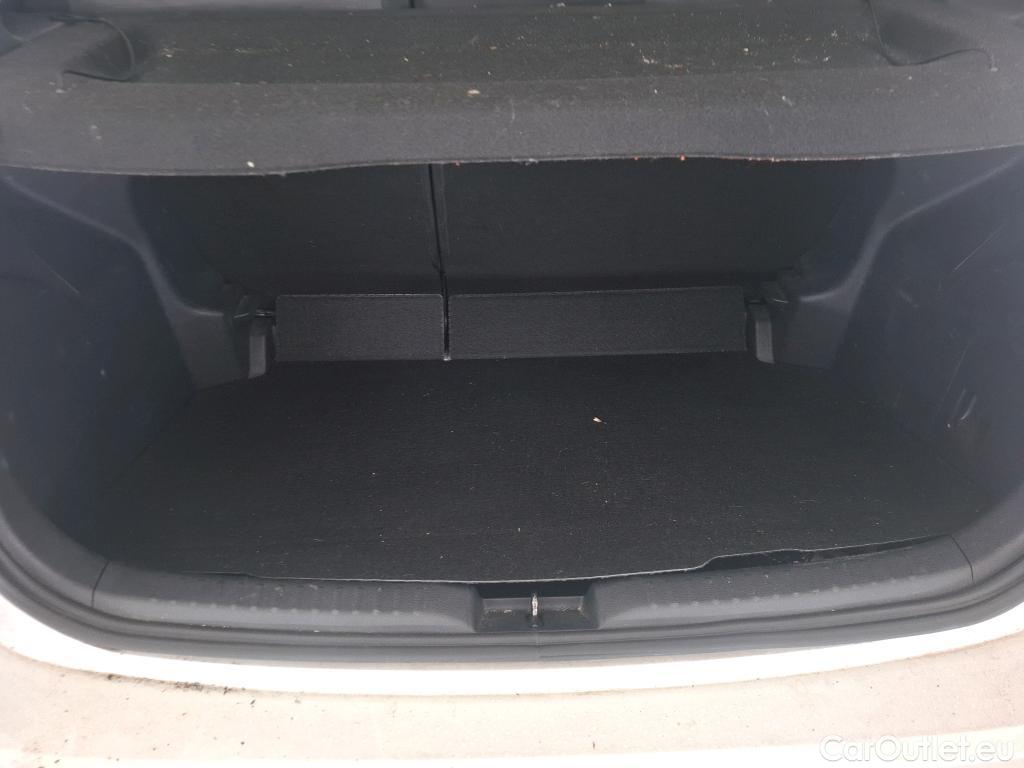  Toyota  Yaris TOYOTA  Hybride / 2019 / 5P / Berline Hybride 116h France Business #46