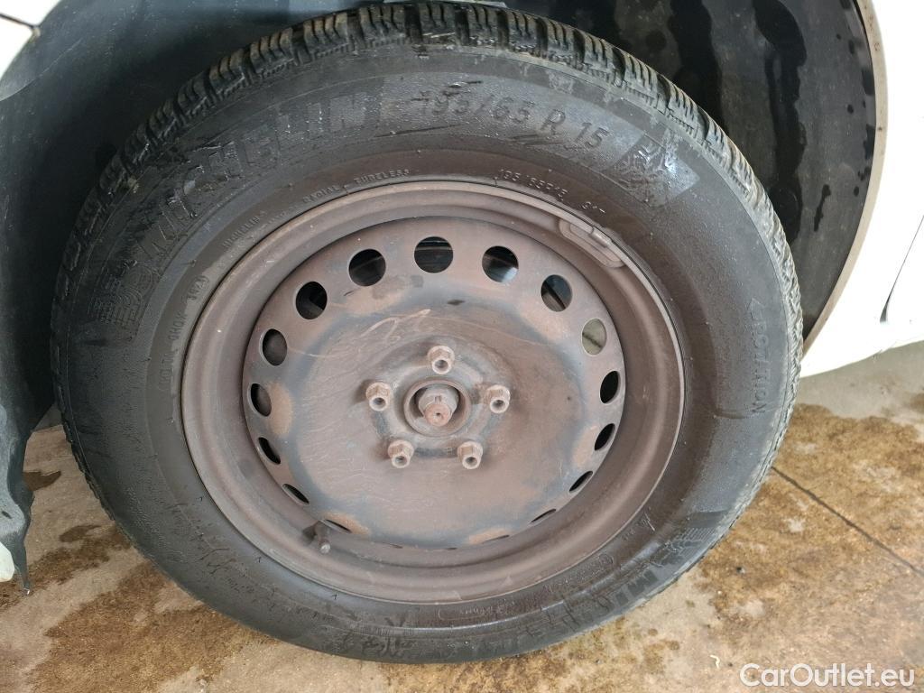  Renault  Kangoo  Zen 1.5 dCi 75CV BVM5 E6 #21