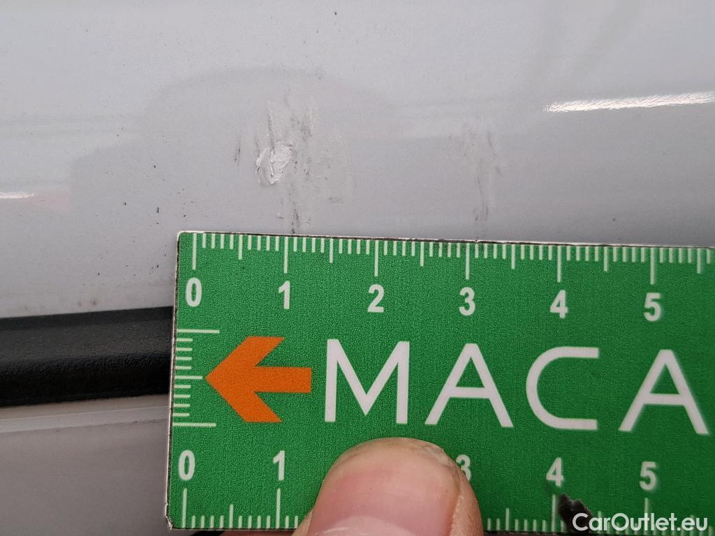  Porsche  Taycan  93kWh BVA #6