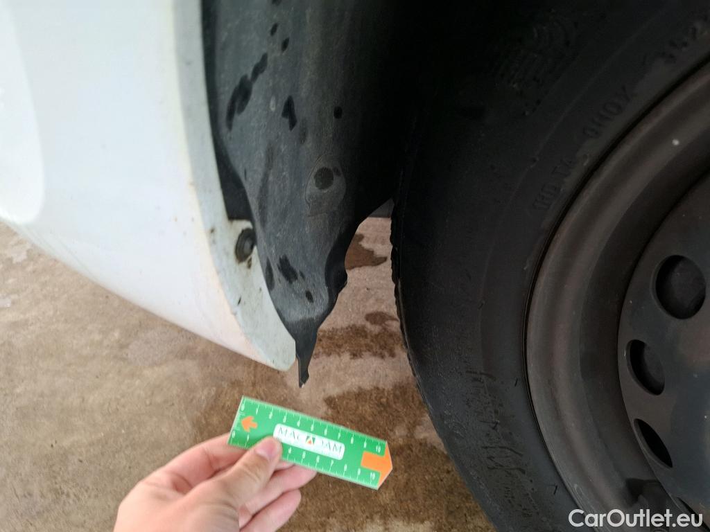  Renault  Kangoo  Zen 1.5 dCi 75CV BVM5 E6 #14