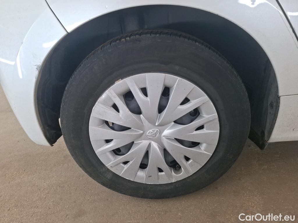  Toyota  Yaris TOYOTA  Hybride / 2019 / 5P / Berline Hybride 116h France Business #52