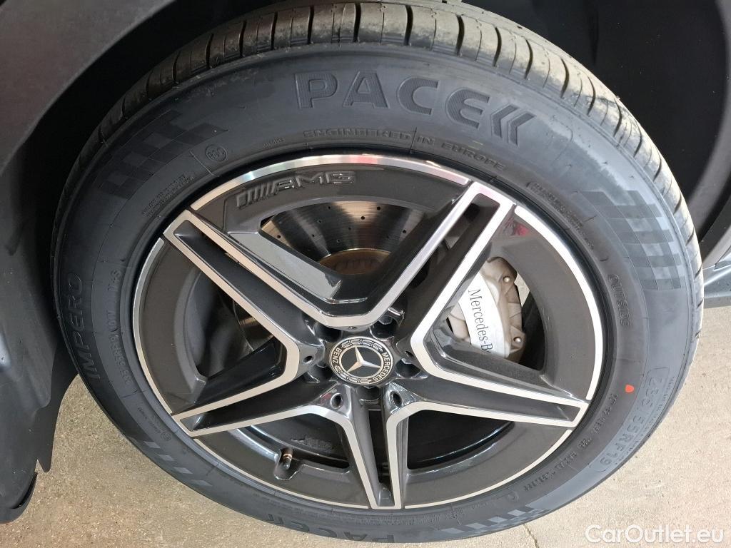  Mercedes  G-Klasee MERCEDES-BENZ GLC Coupe / 2019 / 5P / Coupé GLC 300 de Business Line 4Matic #4