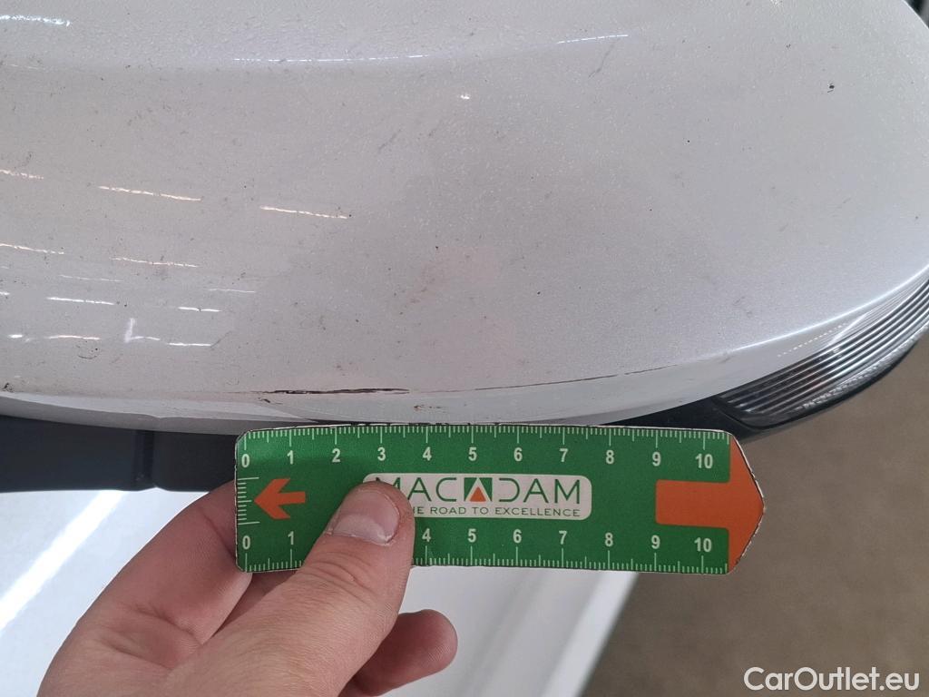  Toyota  Yaris TOYOTA  Hybride / 2019 / 5P / Berline Hybride 116h France Business #64