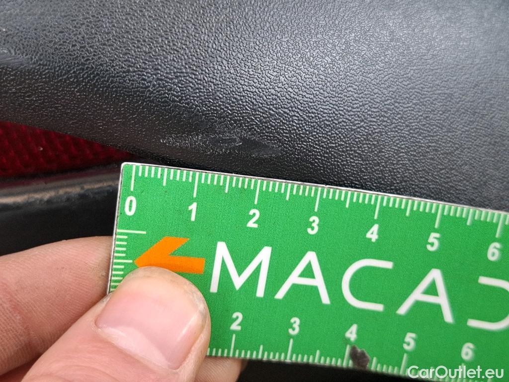  Porsche  Taycan  93kWh BVA #13