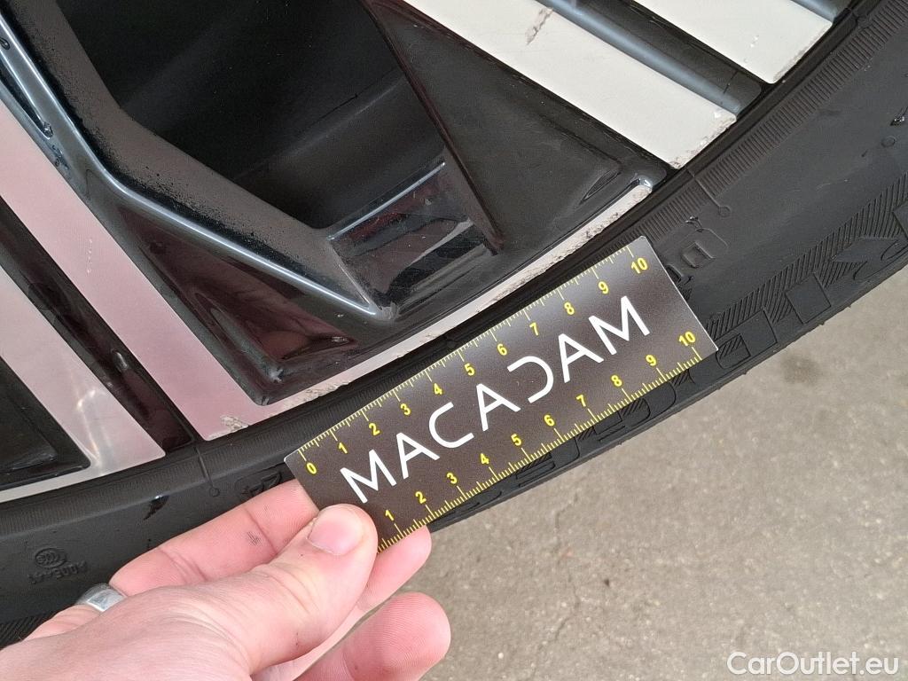  Volvo  XC90 VOLVO  / 2019 / 5P / SUV Recharge T8 AWD GT 8 Inscription #13