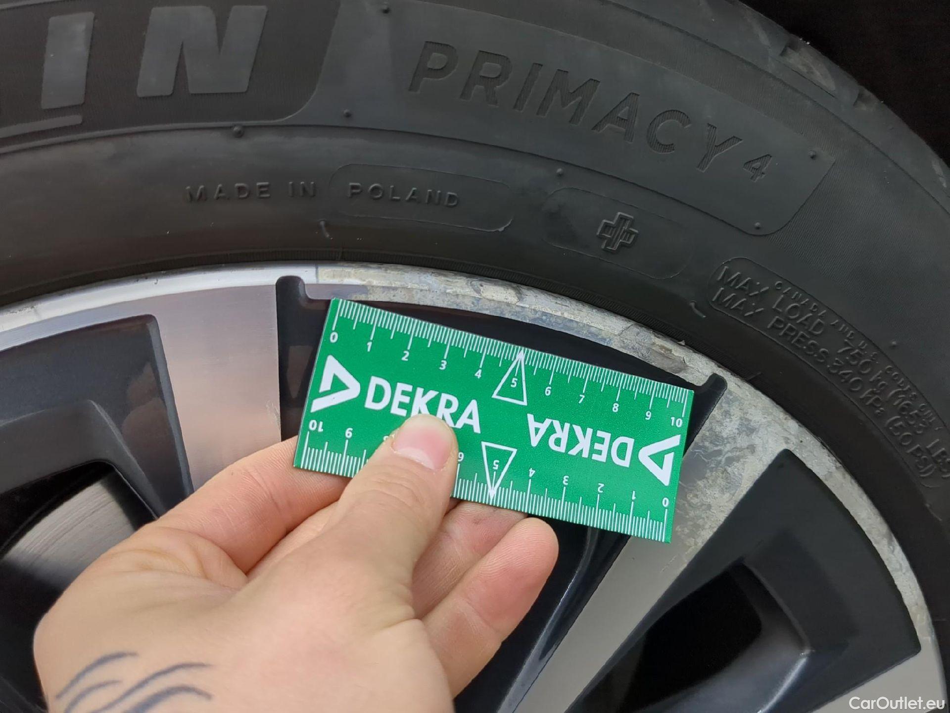  Bmw  Serie 3 Série 3 Touring 318 d Lounge 2.0 150CV BVA8 E6d #8