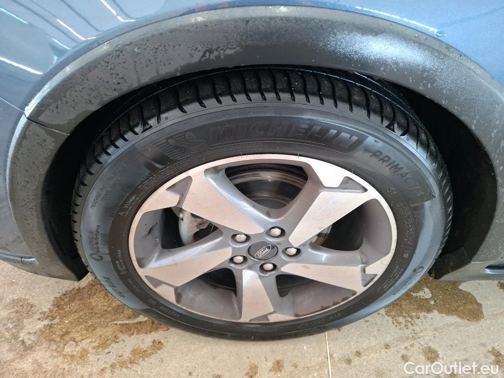  Ford  Focus FORD  / 2018 / 5P / Crossover 1.0 Flexifuel hybrid 125 Active Business #14