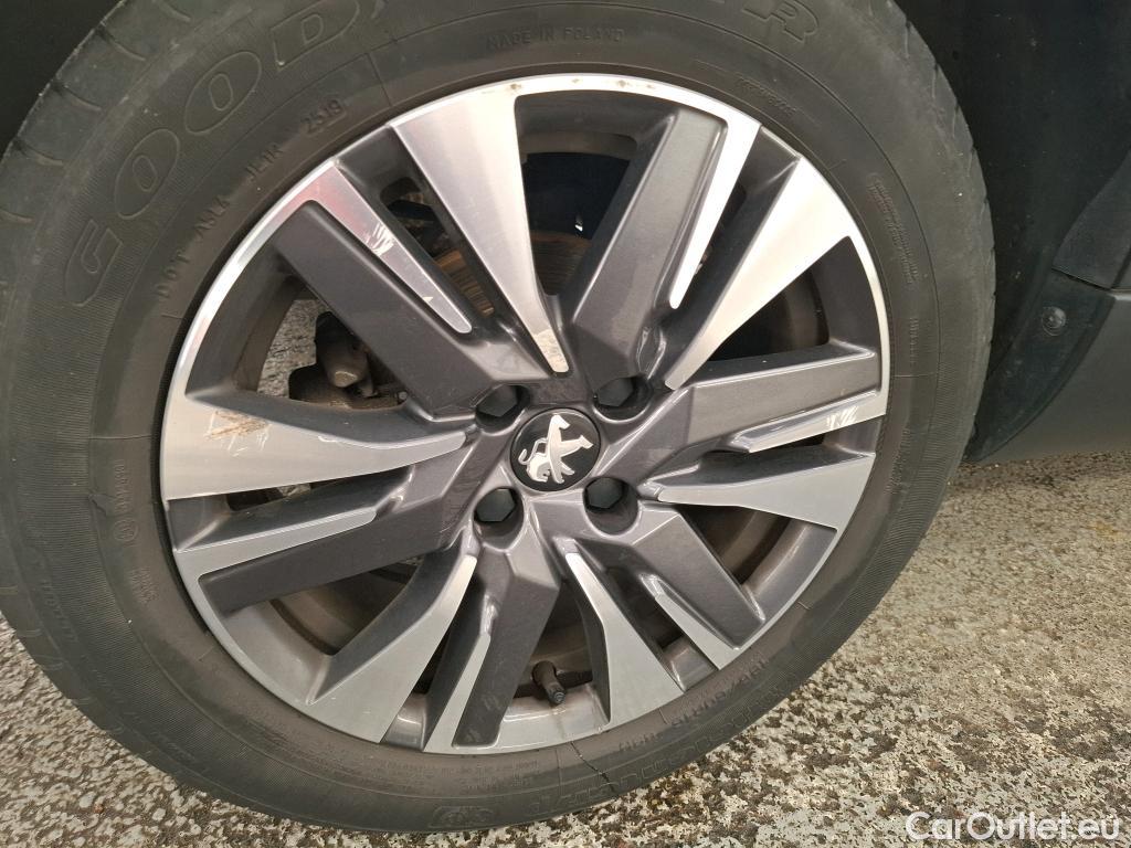  Peugeot  2008  Allure Business 1.2 PureTech 110CV BVM6 E6dT #26