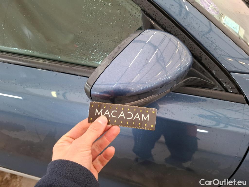  Ford  Focus FORD  / 2018 / 5P / Crossover 1.0 Flexifuel hybrid 125 Active Business #38