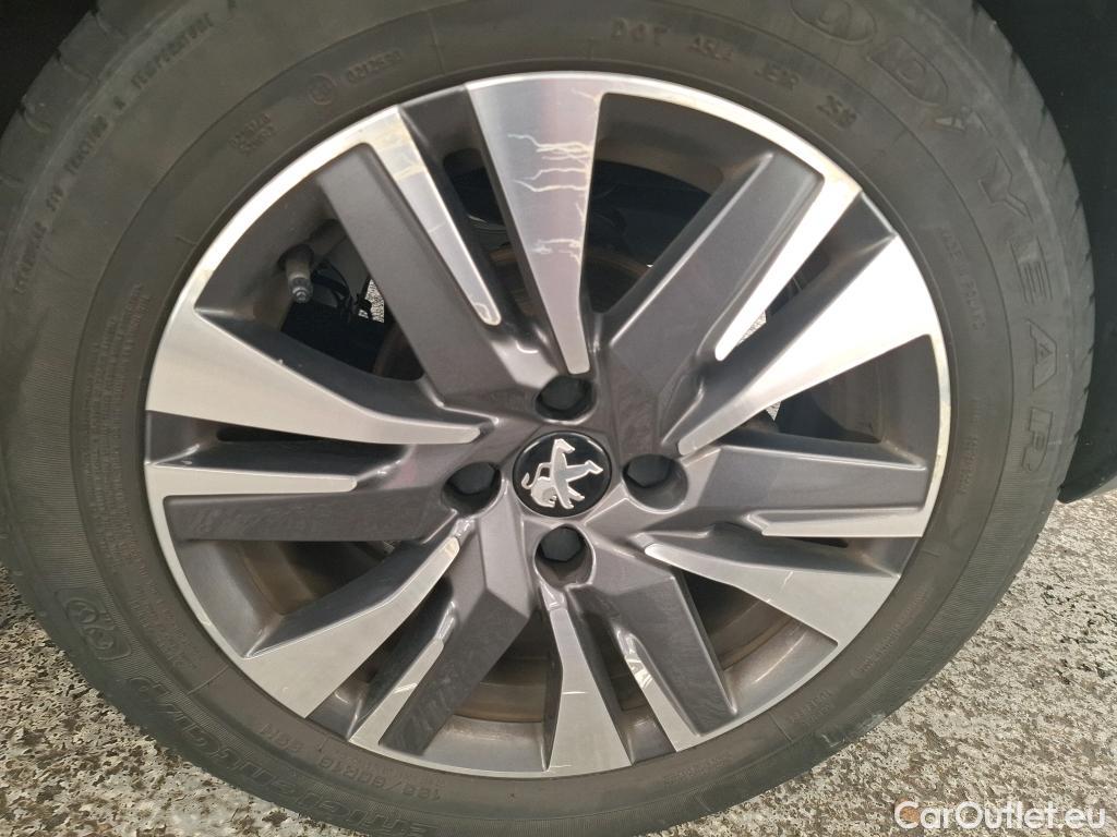  Peugeot  2008  Allure Business 1.2 PureTech 110CV BVM6 E6dT #22