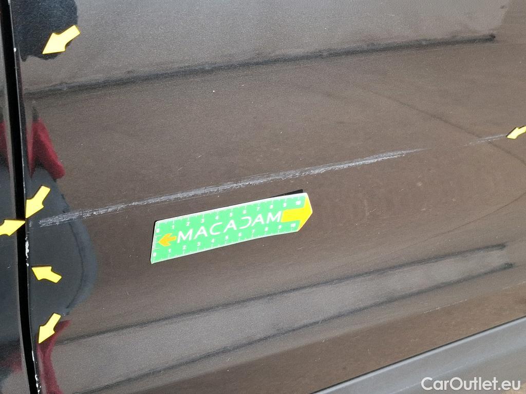  Nissan  Qashqai NISSAN  / 2017 / 5P / Crossover 1.3 DIG-T 160 DCT Tekna #19