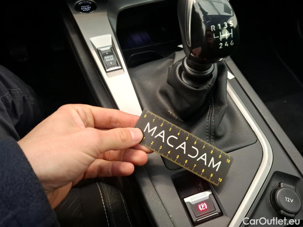  Peugeot  308 PEUGEOT  SW  2021  5P  Break BlueHDi 130 ACTIVE PACK #42