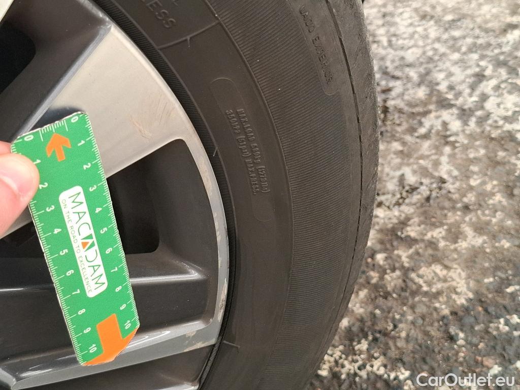  Peugeot  2008  Allure Business 1.2 PureTech 110CV BVM6 E6dT #33