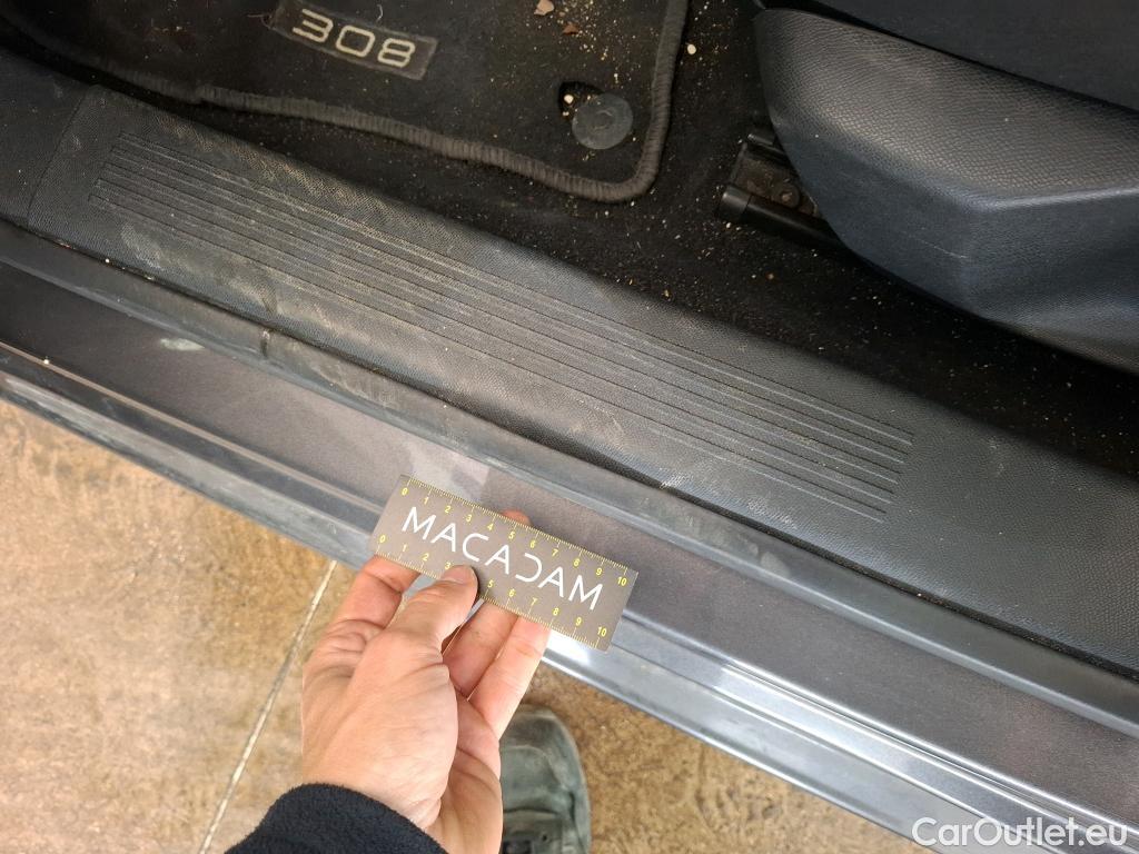  Peugeot  308 PEUGEOT  SW  2021  5P  Break BlueHDi 130 ACTIVE PACK #31