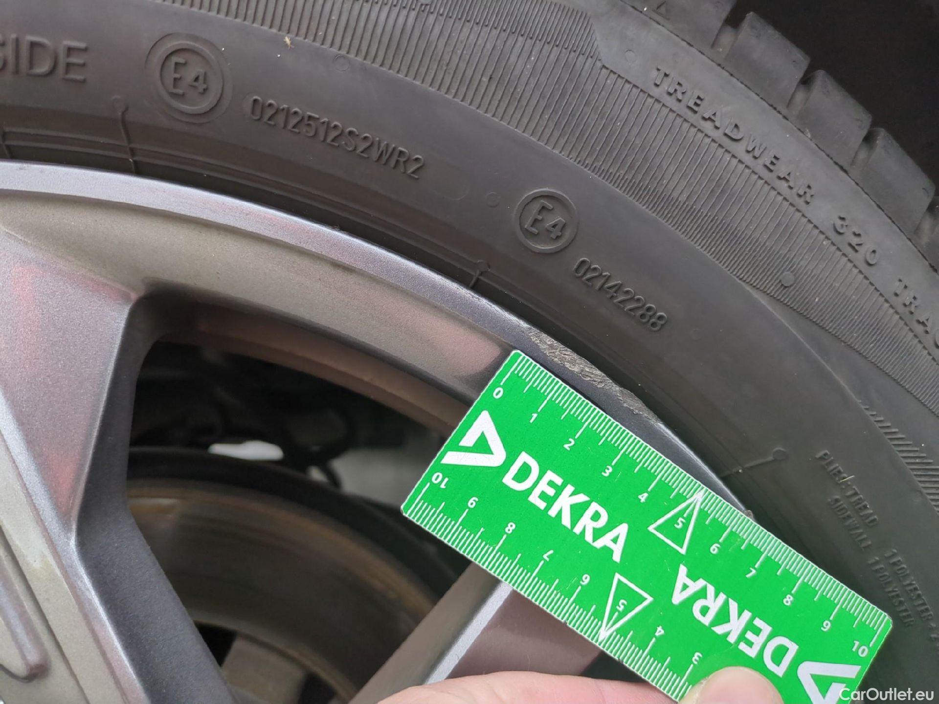  Peugeot  208  Active Pack 1.5 HDi 100CV BVM6 E6d #9