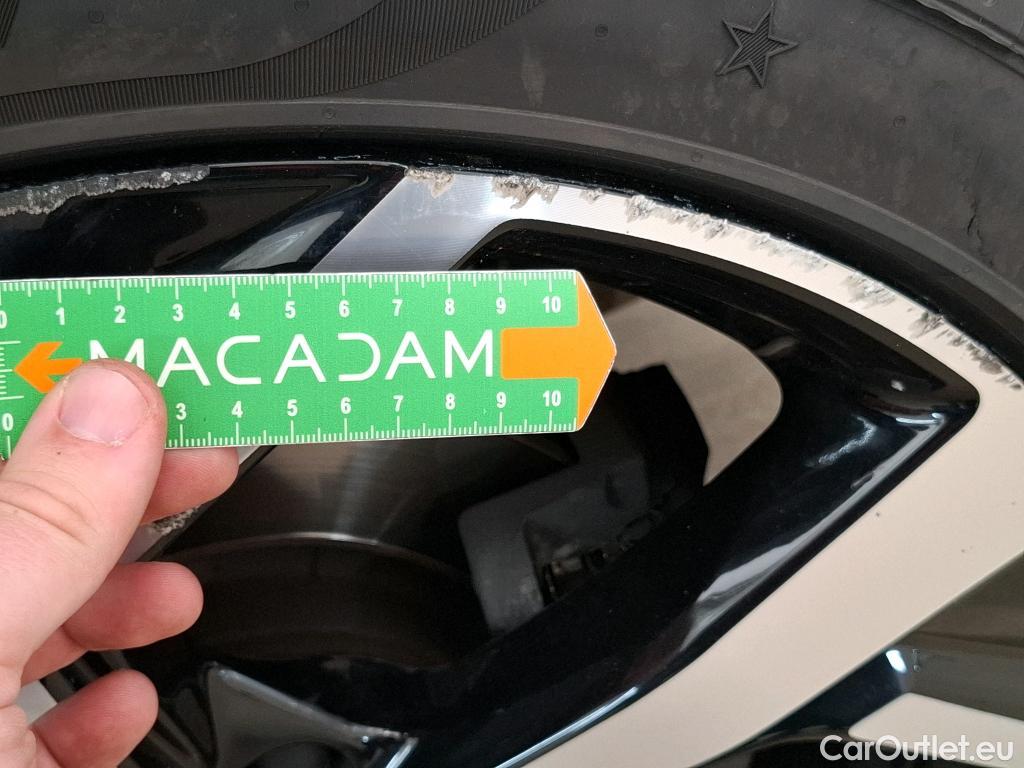  Nissan  Qashqai NISSAN  / 2017 / 5P / Crossover 1.3 DIG-T 160 DCT Tekna #46