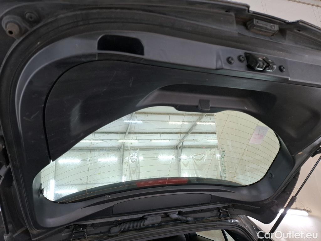  Toyota  Corolla TOYOTA  / 2018 / 5P / Berline Hybride 122h Dynamic Business Stage Acad #15