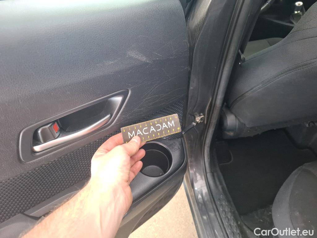  Toyota  C-HR TOYOTA  / 2016 / 5P / SUV 1.8 HYBRIDE 122 DYNAMIC BUSINESS #15