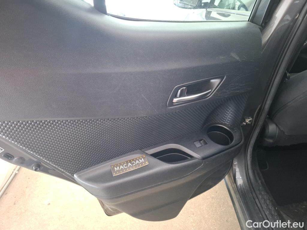  Toyota  C-HR TOYOTA  / 2016 / 5P / SUV 1.8 HYBRIDE 122 DYNAMIC BUSINESS #13