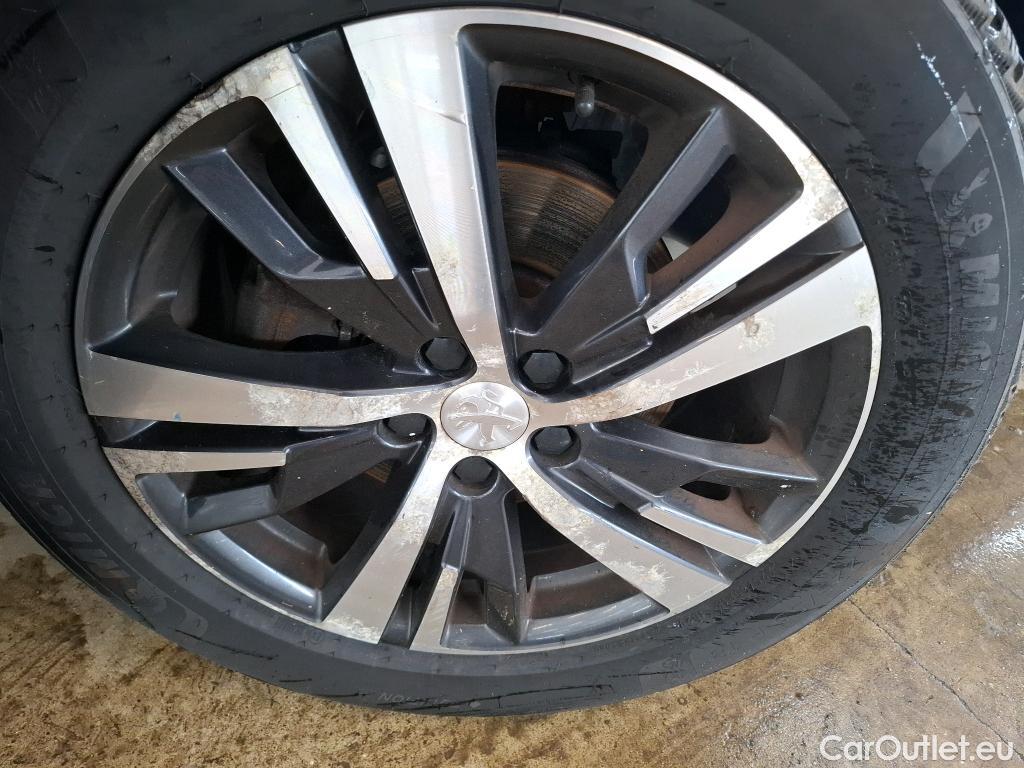  Peugeot  5008  Allure 1.5 HDi 130CV BVA8 E6d #2