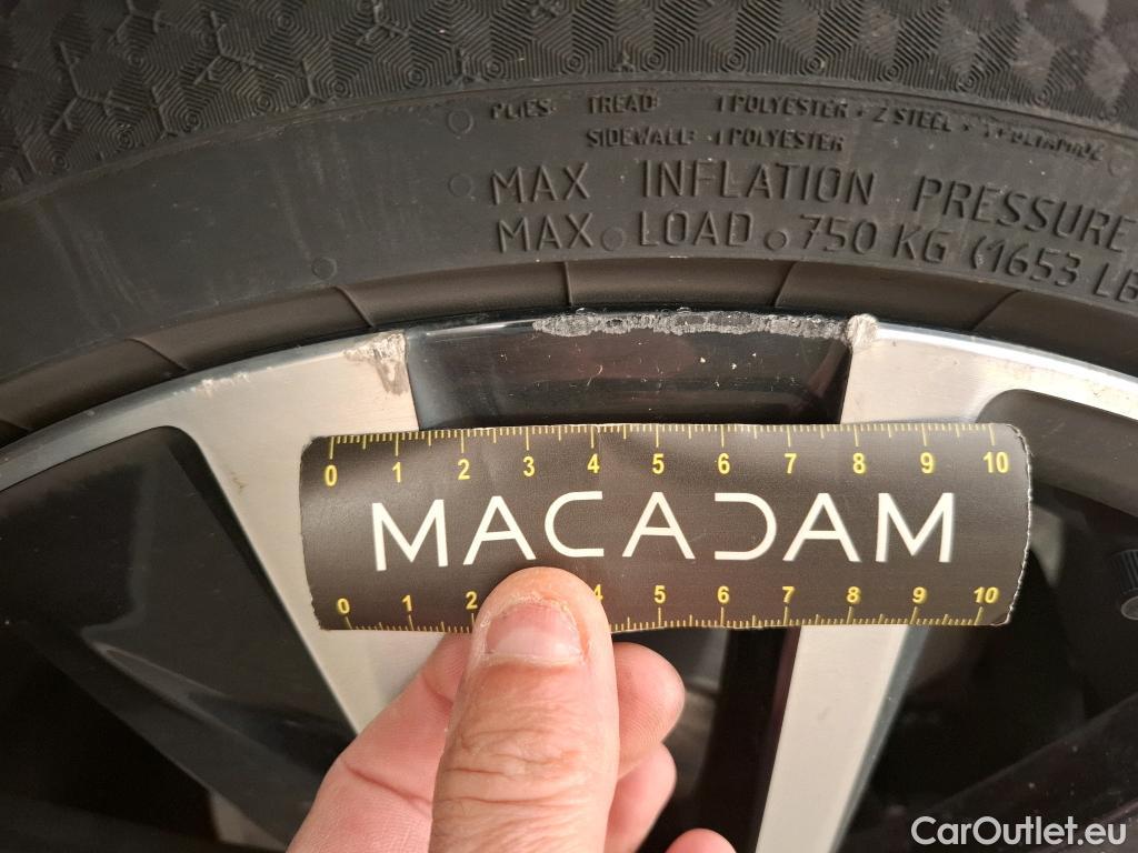  Peugeot  508 PEUGEOT  SW / 2018 / 5P / Break BlueHDi 130 S&S EAT8 GT #4