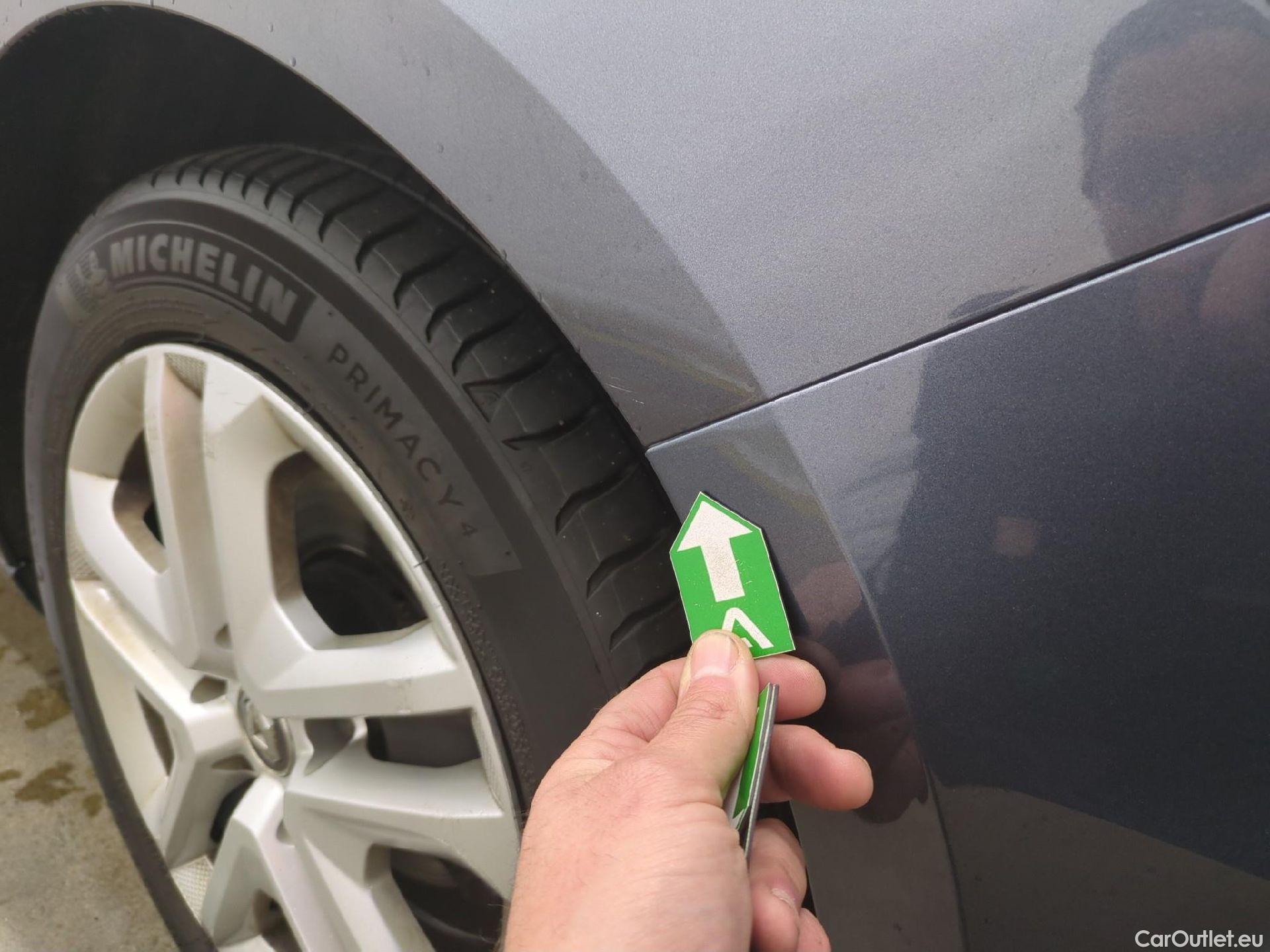  Renault  Megane RENAULT Mégane Berline / 2020 / 5P / Berline Business TCe 140 EDC FAP -21B #28